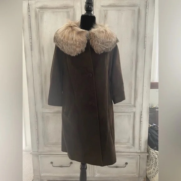 Vintage Suede Leather Coat with Fur Collar with belt - Picture 4 of 7